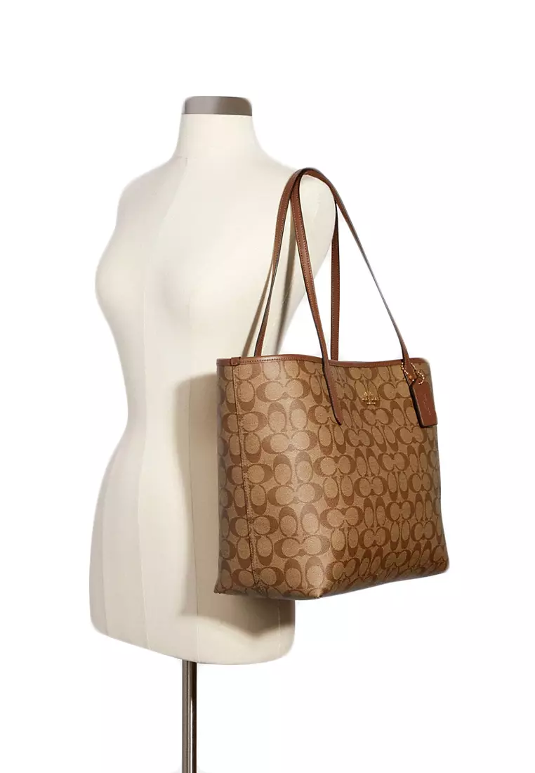 Coach Coach City Tote In Signature Canvas - Brown