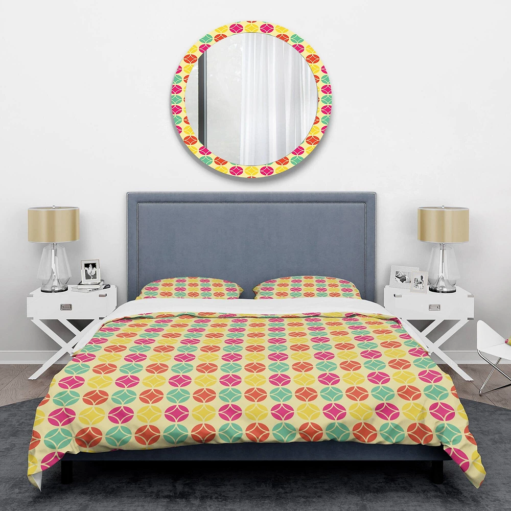 Designart 'Retro Circular Pattern VII' Mid-Century Duvet Cover Set