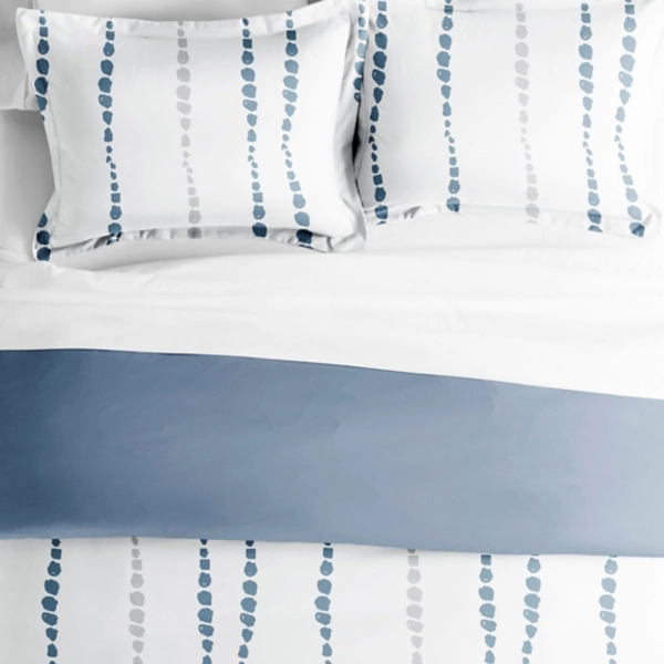 Navy Dots Reversible 3-pc. King Duvet Cover Set