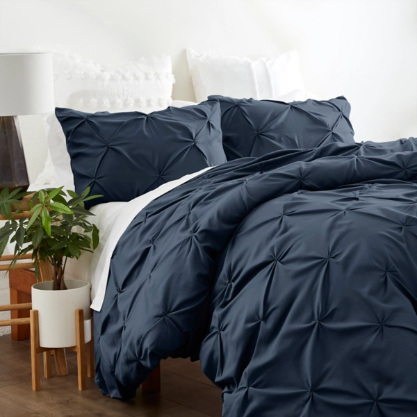 Navy Soft Pinched 3-Pc. Queen Duvet Cover Set