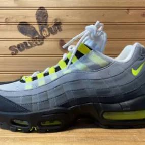 New 2020 Nike Air Max 95 OG sz 11.5 Neon Yellow Graphite...