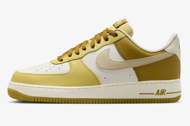 Nike Air Force 1 '07 (Bronzine/ Gold/ Bronzine/ Coconut ...