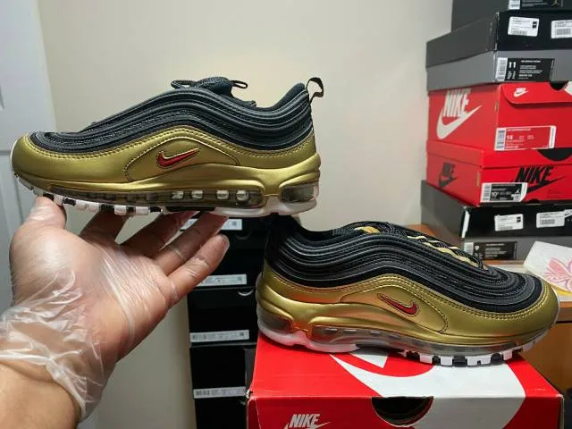 NIKE AIR MAX 97 QS GS "METALLIC GOLD" RED BLACK AT5458 0...