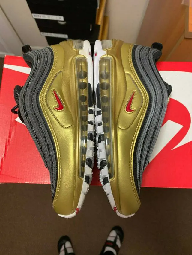 NIKE AIR MAX 97 QS GS "METALLIC GOLD" RED BLACK AT5458 0...