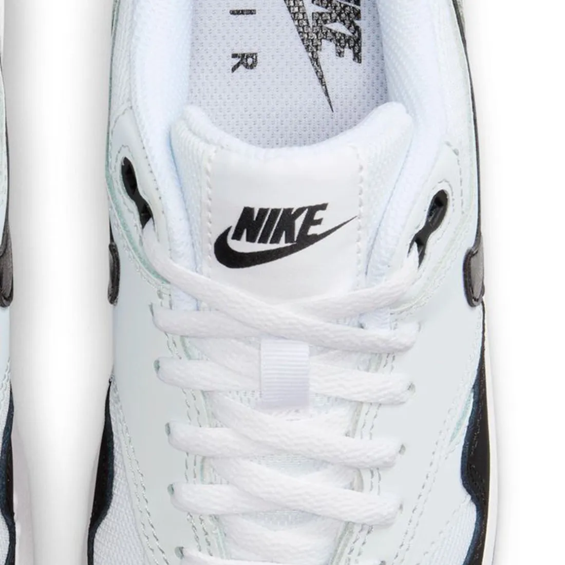 Nike Big Kids Air Max 1 (white / black-pure platinum)