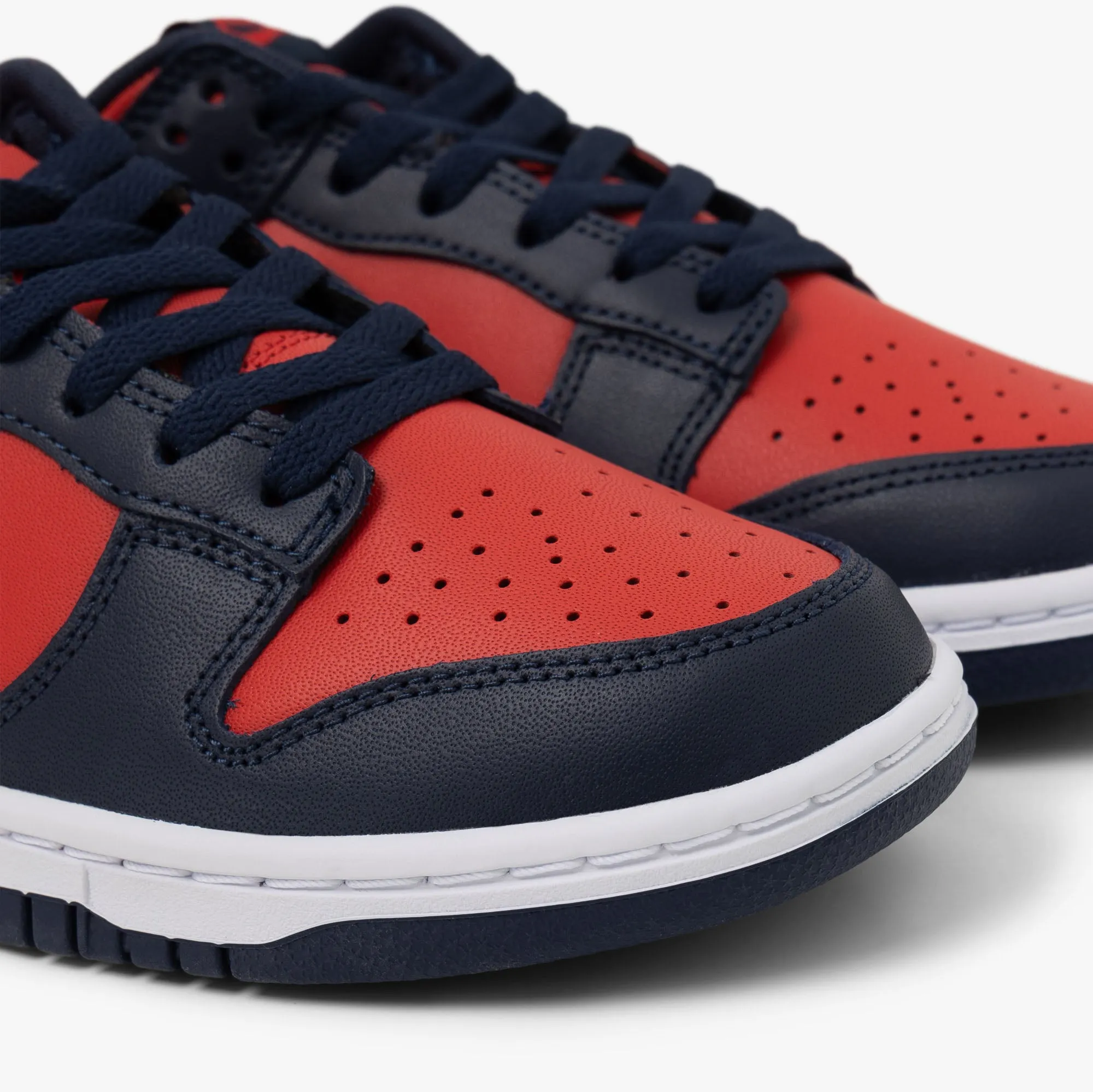 Nike Dunk Low Retro University Red / Obsidian - White