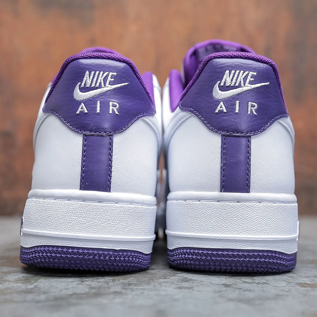 Nike Men Air Force 1 '07 (white / white-voltage purple)