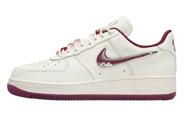 Nike WMNS Air Force 1 Low Valentine’s Day