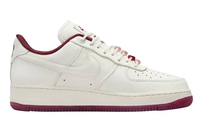 Nike WMNS Air Force 1 Low Valentine’s Day