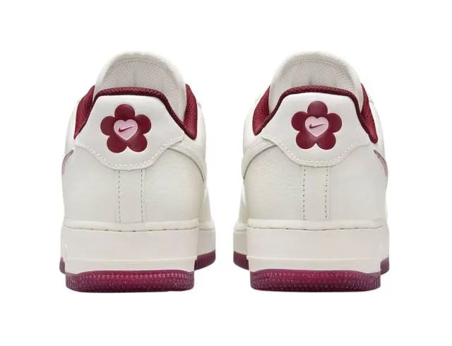 Nike WMNS Air Force 1 Low Valentine’s Day