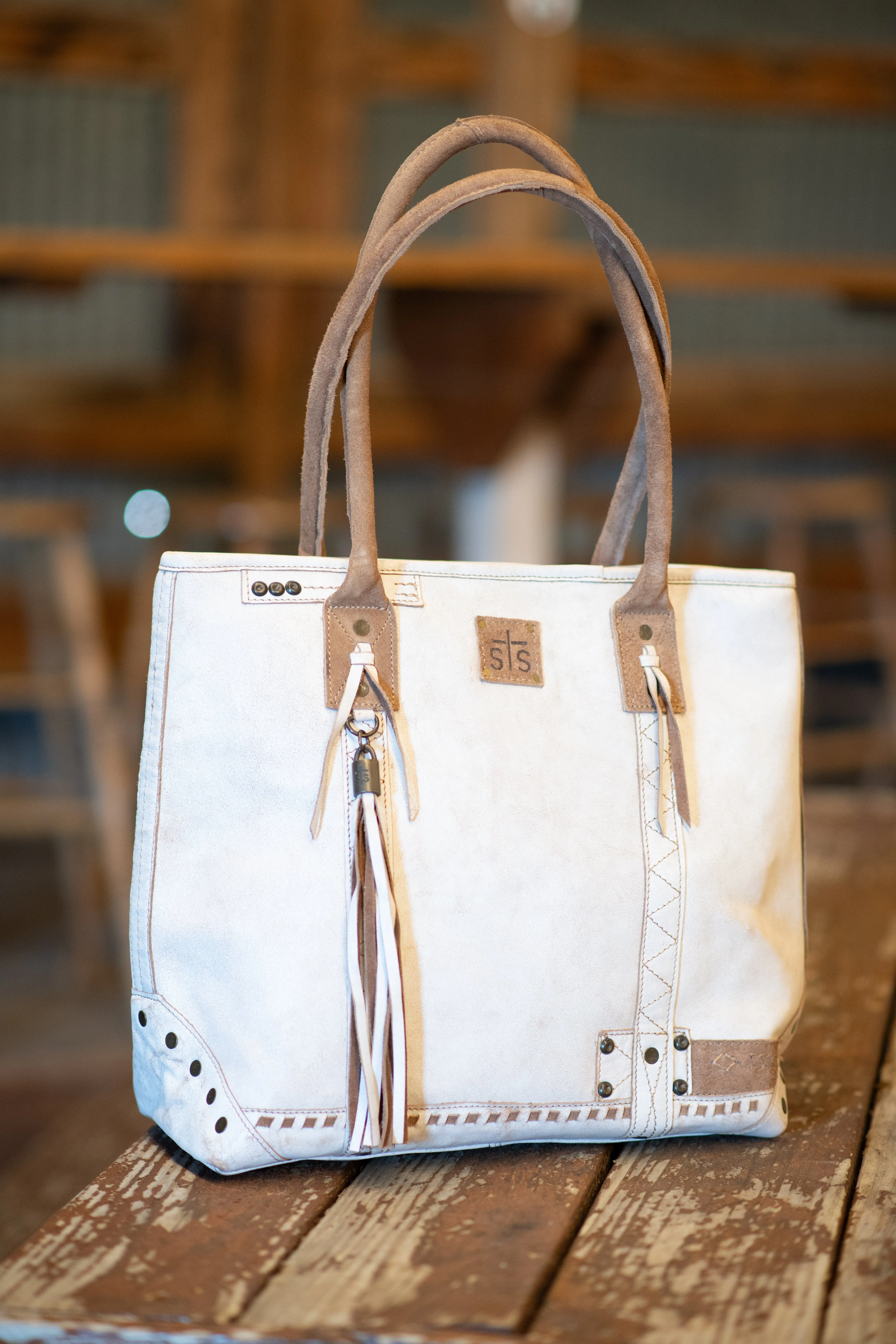 STS Cremello Tote