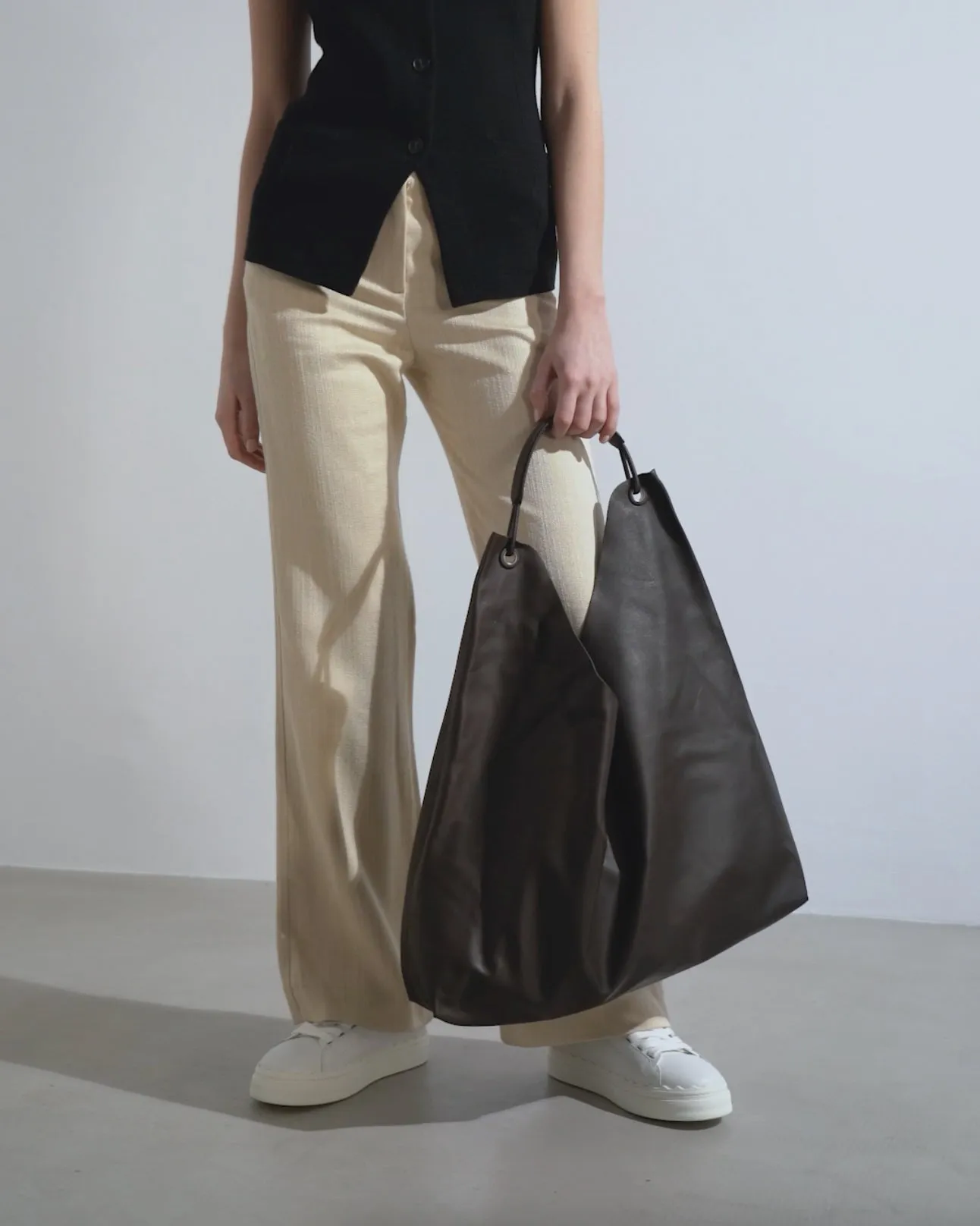 The Row Bindle 3 dark brown shoulder bag