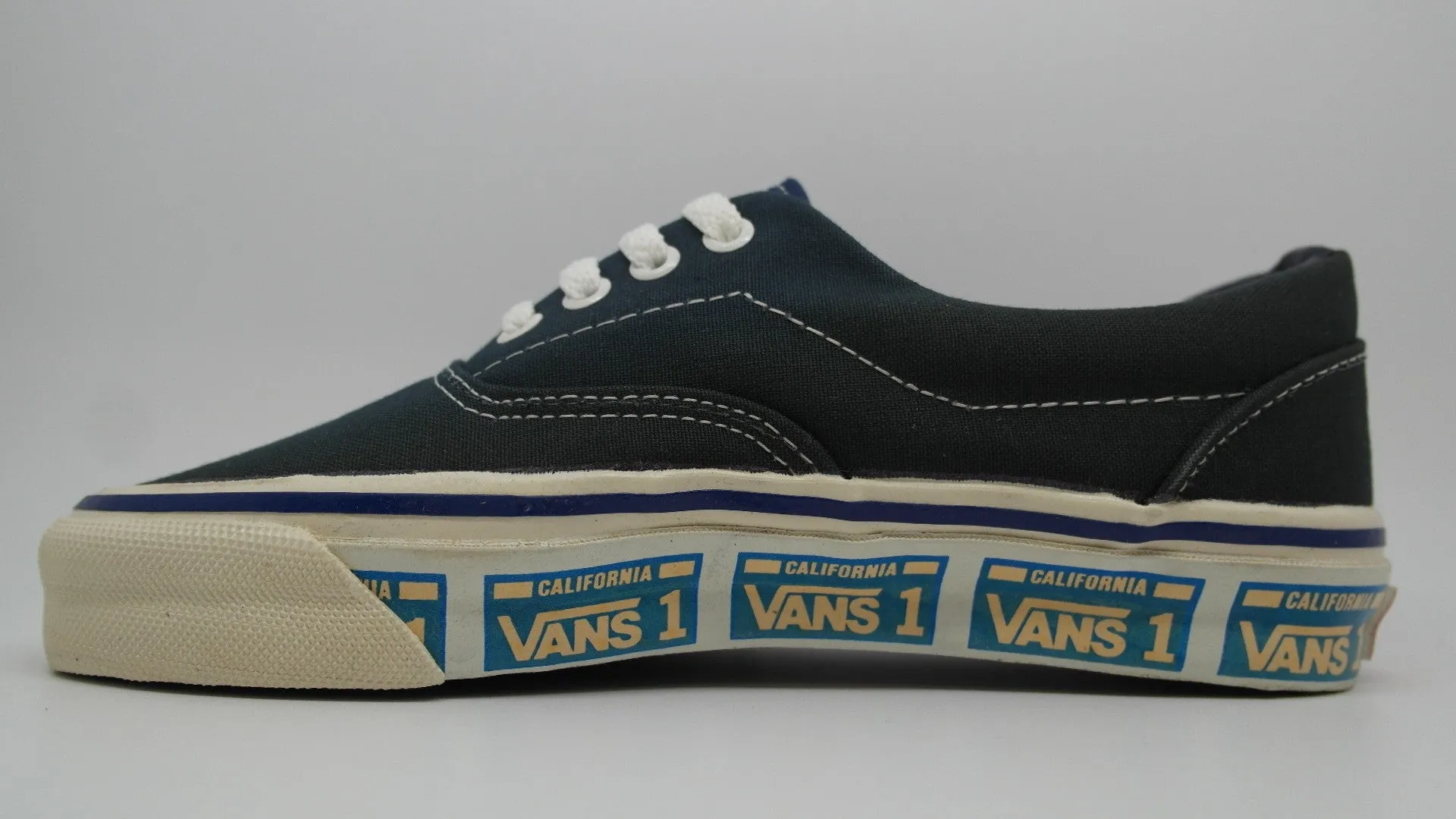 vintage vans style #95 ~ US6