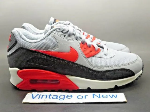 Women's Nike Air Max '90 Essential Wolf Grey Infrared Bl...